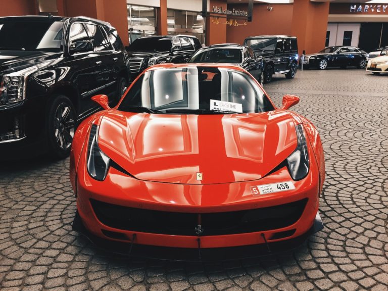 Ferrari - jedna z najbardziej prestiżowych marek samochodów na świecie