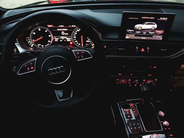 Audi e-tron Detroit Showcar - opinie, spalanie, cena, wymiary